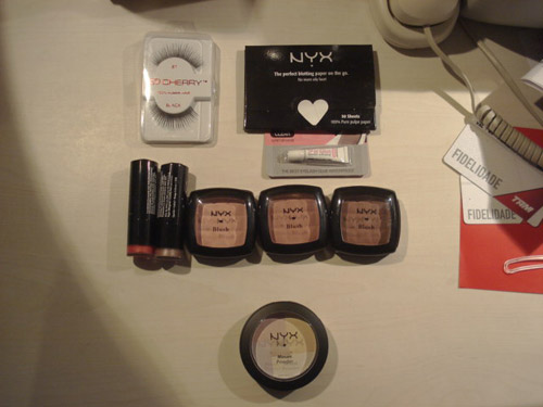 Comprinhas Alheias: Laura