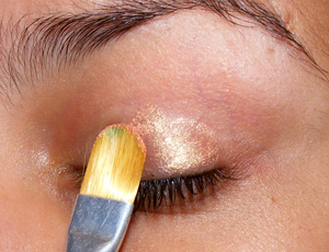 Tutorial: MAC Fafi Eyes 1