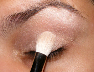 Tutorial: MAC Fafi Eyes 1