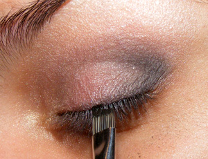 Tutorial: MAC Fafi Eyes 1