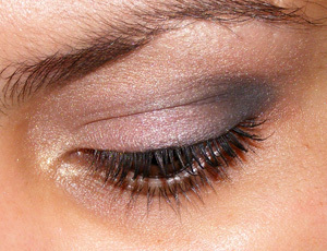 Tutorial: MAC Fafi Eyes 1