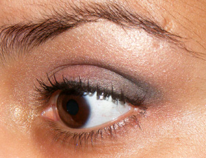 Tutorial: MAC Fafi Eyes 1