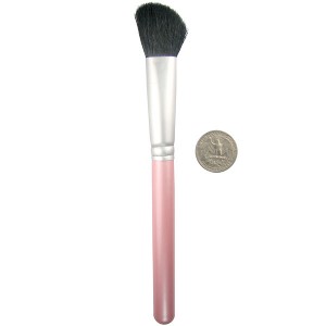 E mais sobre pincéis Coastal Scents (gracias, Ana Maria!)