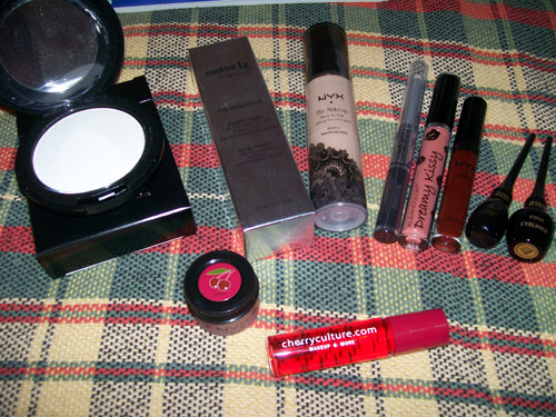 Comprinhas Alheias: Anna Carollina