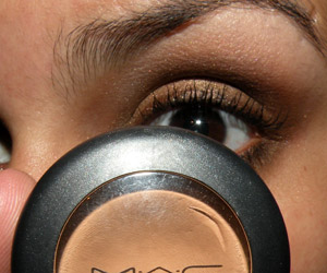 Comparação: Studio Finish MAC NW30 e Corretivo Duda Molinos 02