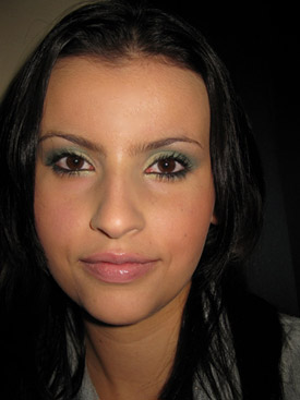 Link Bacana: Tutorial de make verde com a paleta de 88 cores da Coastal Scents