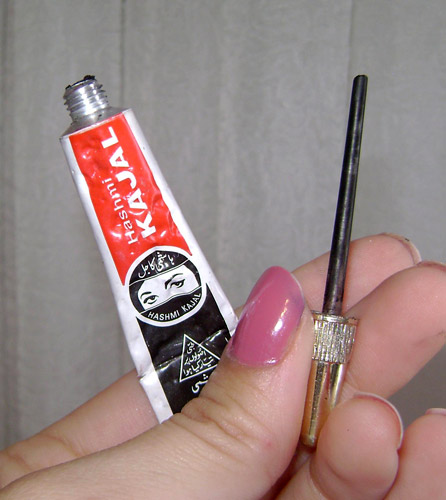 Resenha da Ju Foguel: Kajal