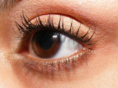 Look neutro: salmão e dourado 