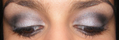 Look: Prateado com MAC, Vult, Milani e Shu Uemura