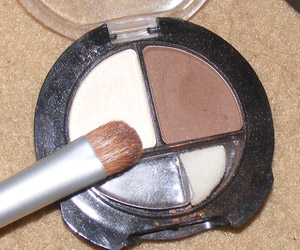 Tutorial: Look básico com sombra Jesse's Girl