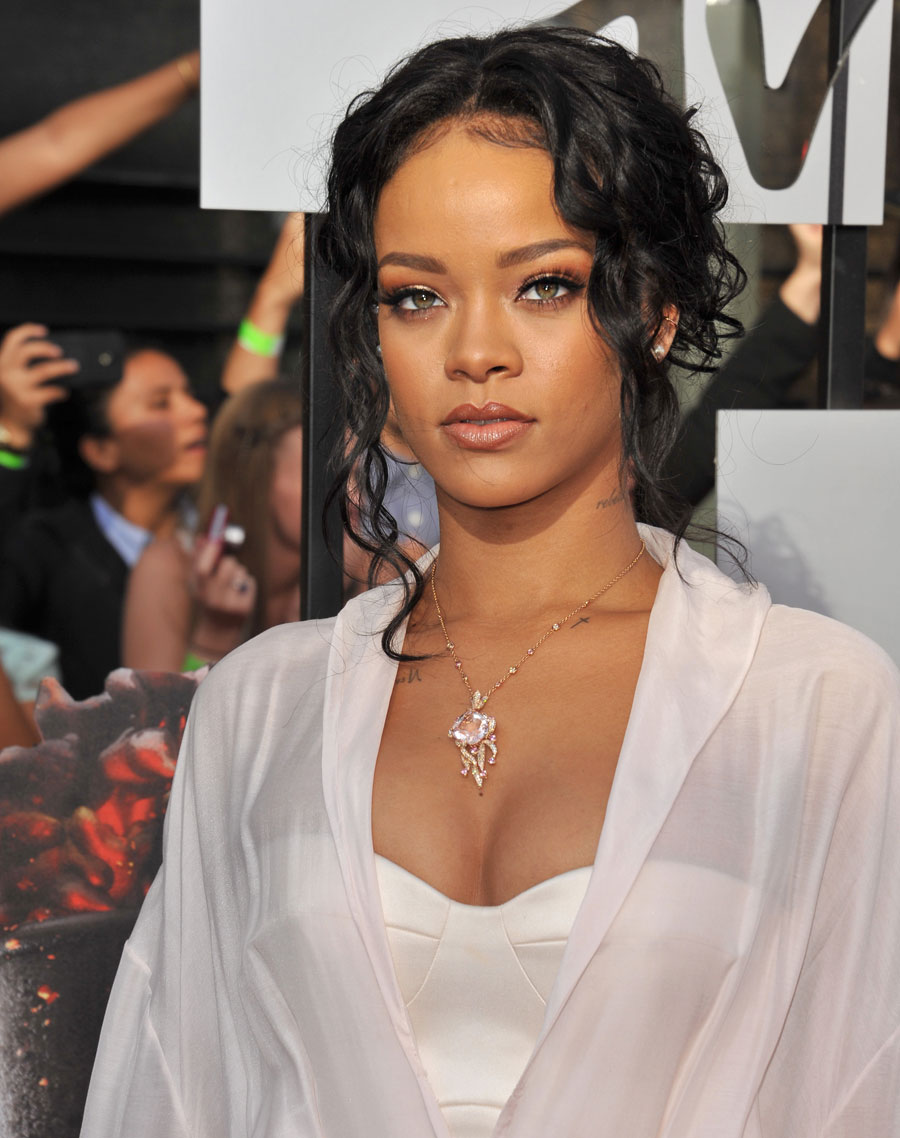 Maquiagem Rihanna