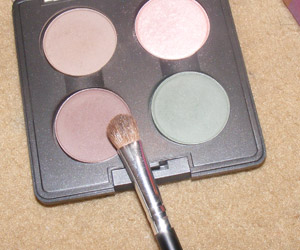 Tutorial: Look discreto (com um pouco de cor) para o trabalho