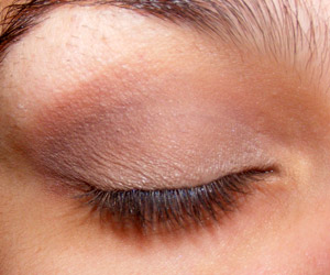 Tutorial: Look discreto (com um pouco de cor) para o trabalho