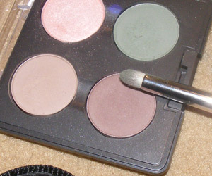 Tutorial: Look discreto (com um pouco de cor) para o trabalho