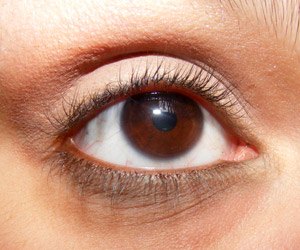 Tutorial: Look discreto (com um pouco de cor) para o trabalho